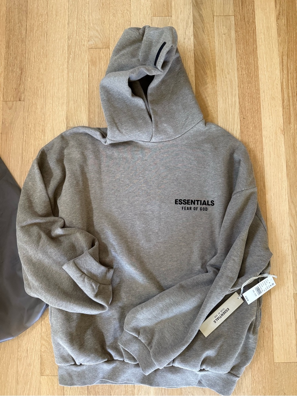 NWT Fear of God ESSENTIALS oatmeal hoodie Men’s Small